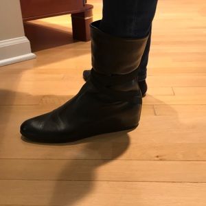 Stuart Weitzman short boots